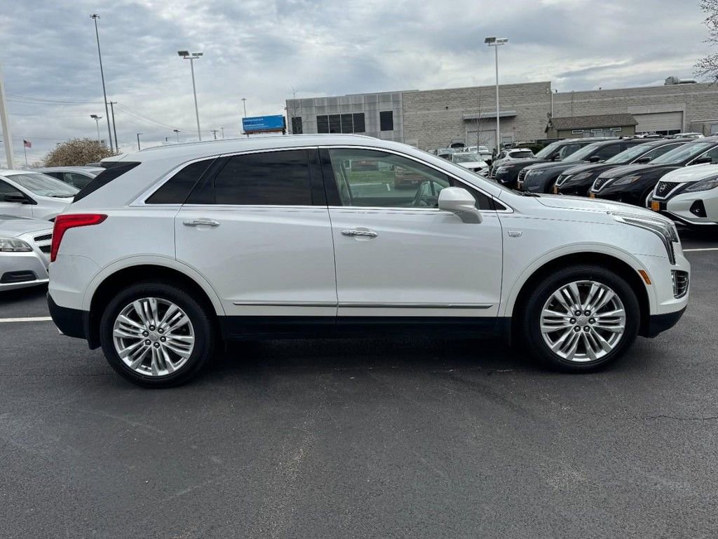 Used 2018 Cadillac XT5 Premium Luxury image 2