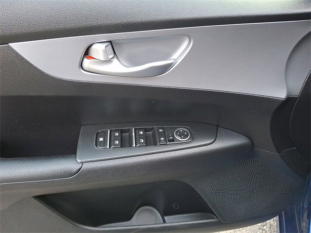 Used 2023 Kia Forte LXS image 12
