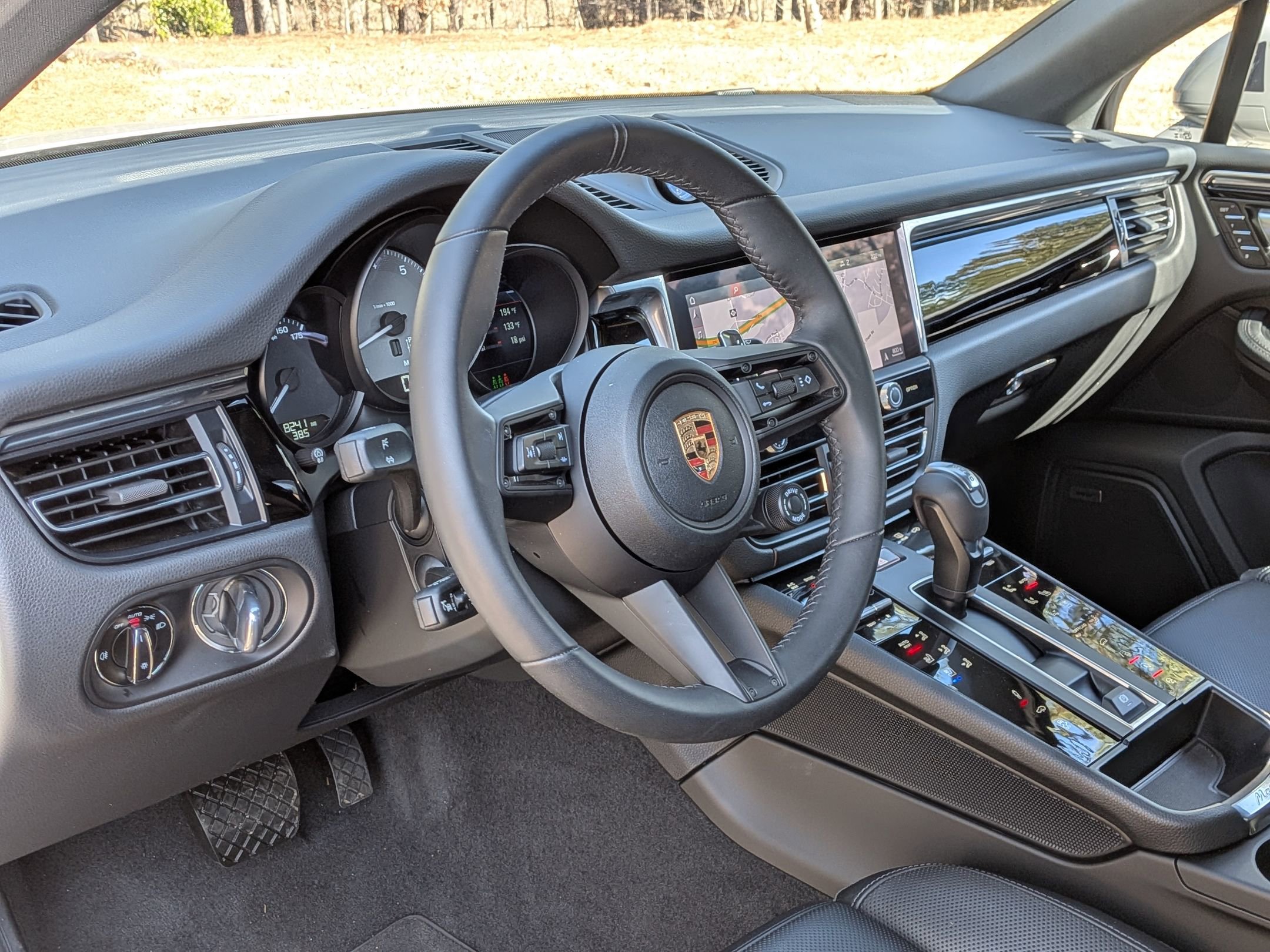 Used 2025 Porsche Macan S AWD/4WD image 4