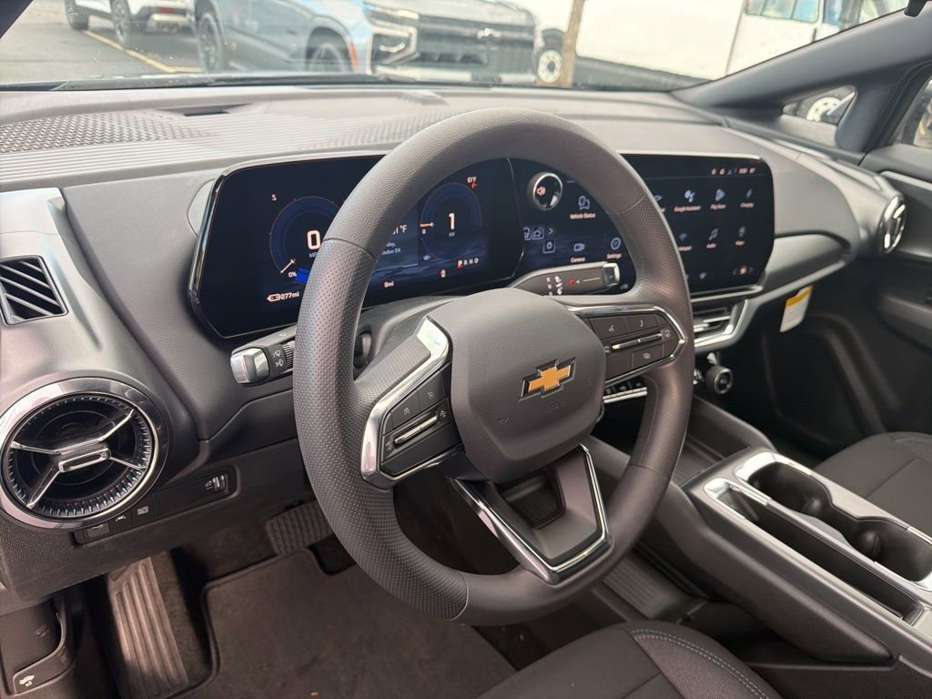 New 2026 Chevrolet Equinox EV LT image 5