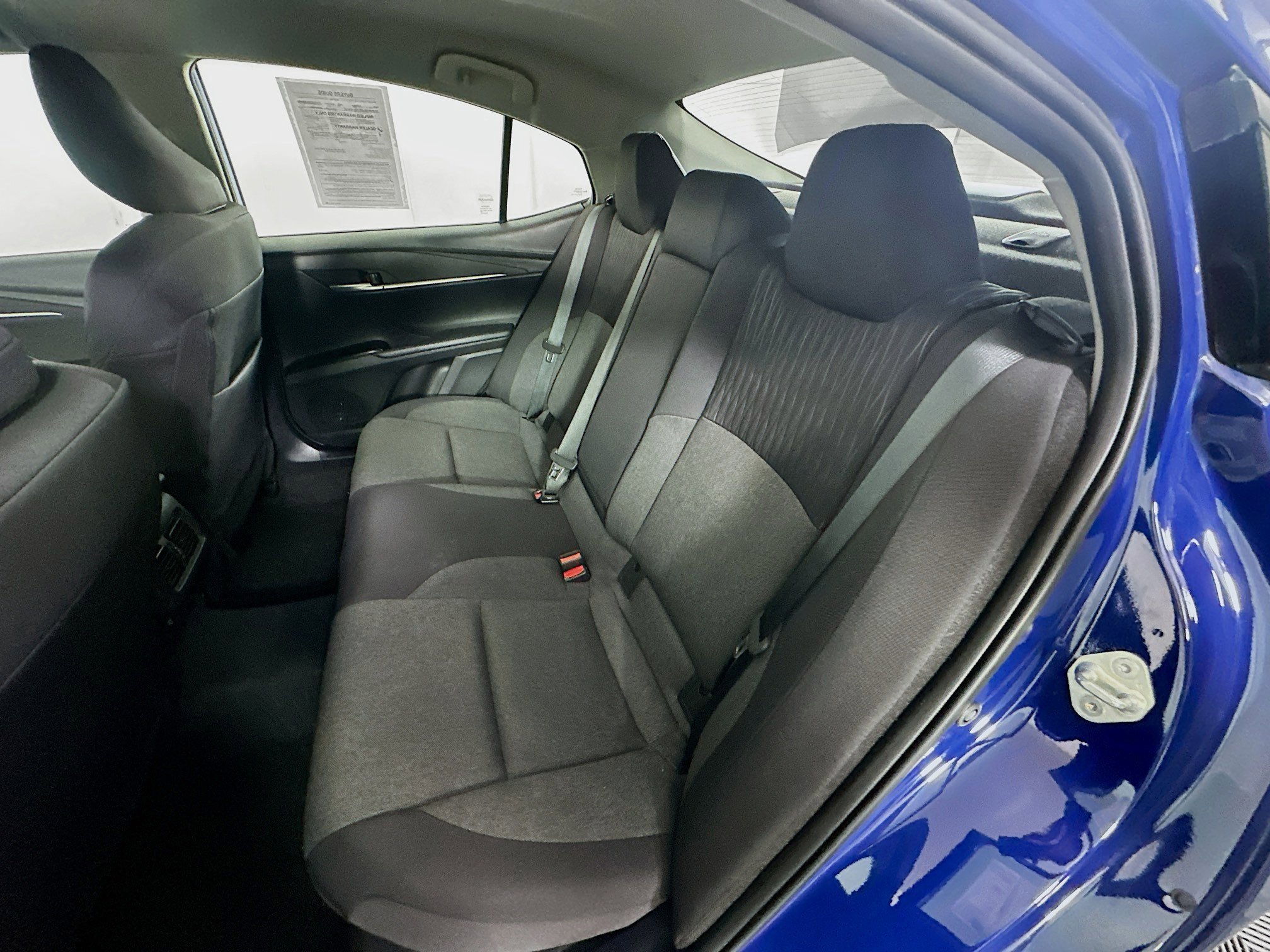 Used 2025 Toyota Camry LE image 27