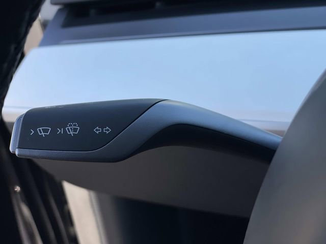 Used 2024 Tesla Model Y Long Range image 19