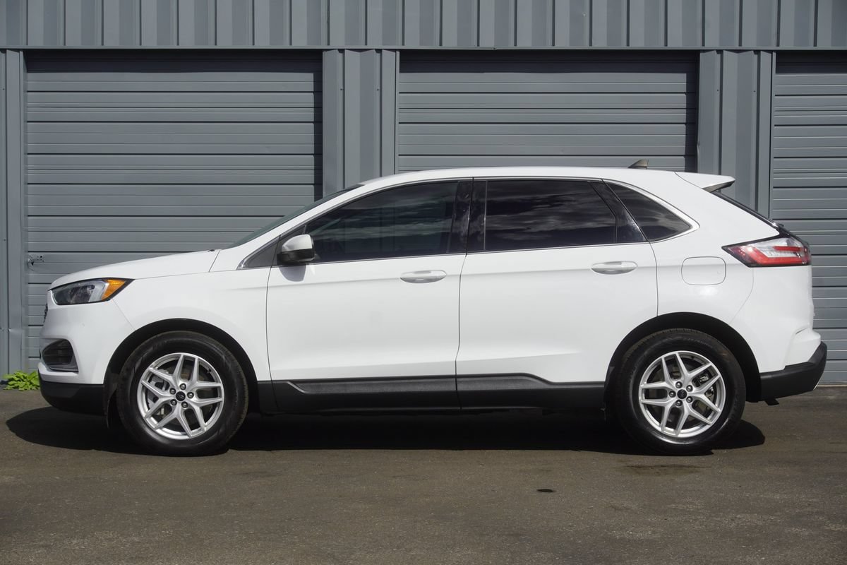 Used 2023 Ford Edge SEL AWD/4WD image 2