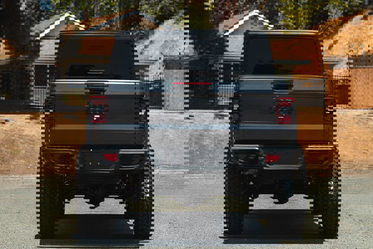 Used 2024 Jeep Gladiator Sport image 11