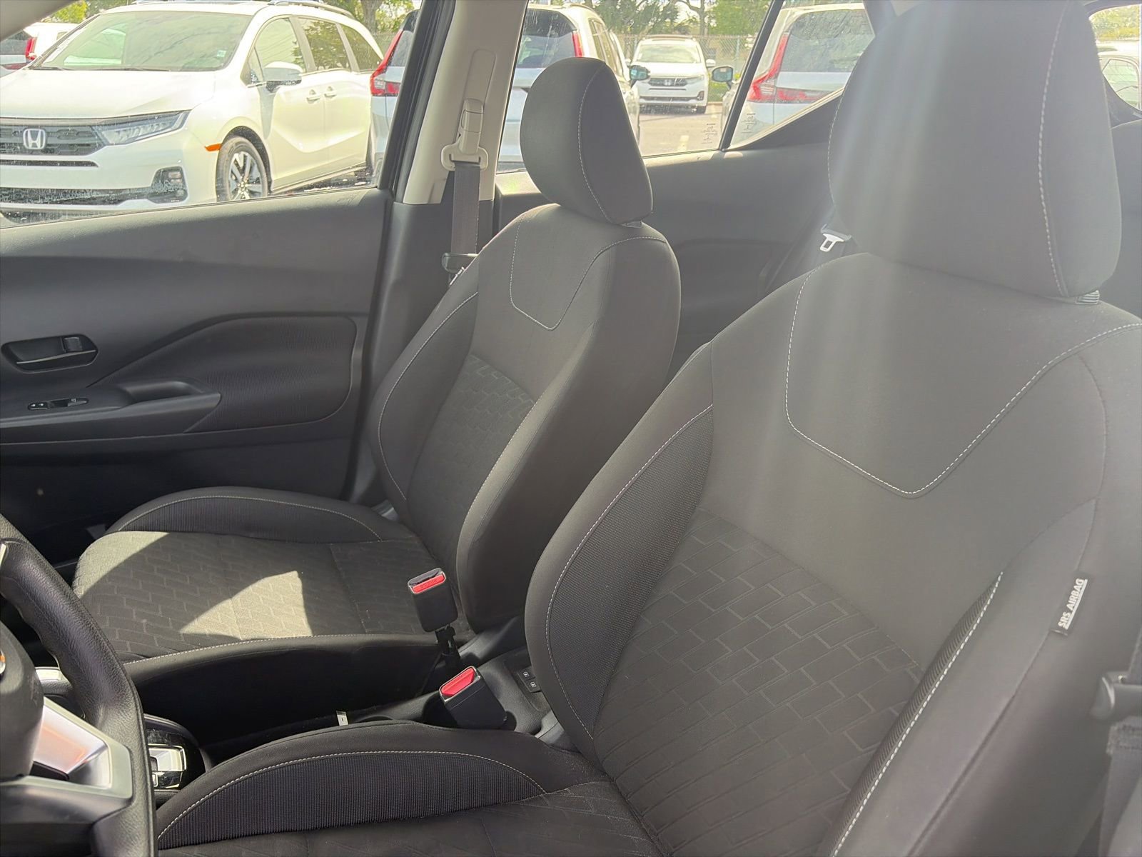 Used 2021 Nissan Kicks S image 10