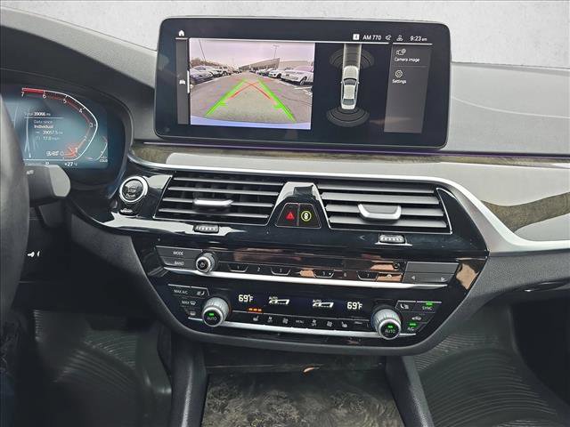 Used 2022 BMW 530i xDrive w/ Convenience Package image 21