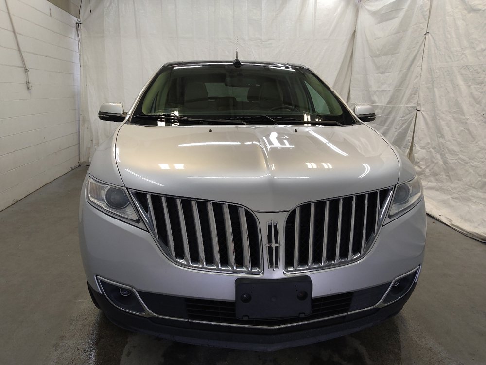 Used 2015 Lincoln MKX AWD w/ Equipment Group 102A image 14