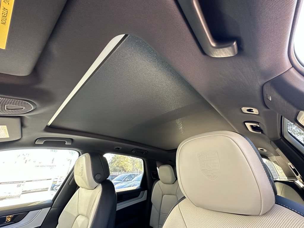 Certified 2026 Porsche Cayenne S AWD/4WD image 23
