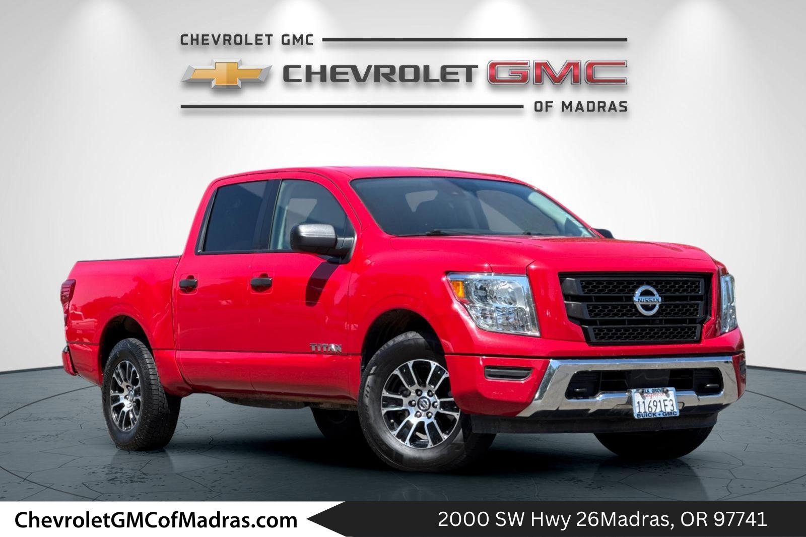 Used 2022 Nissan Titan SV
