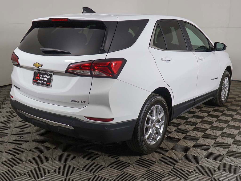 Used 2024 Chevrolet Equinox LT AWD/4WD image 9