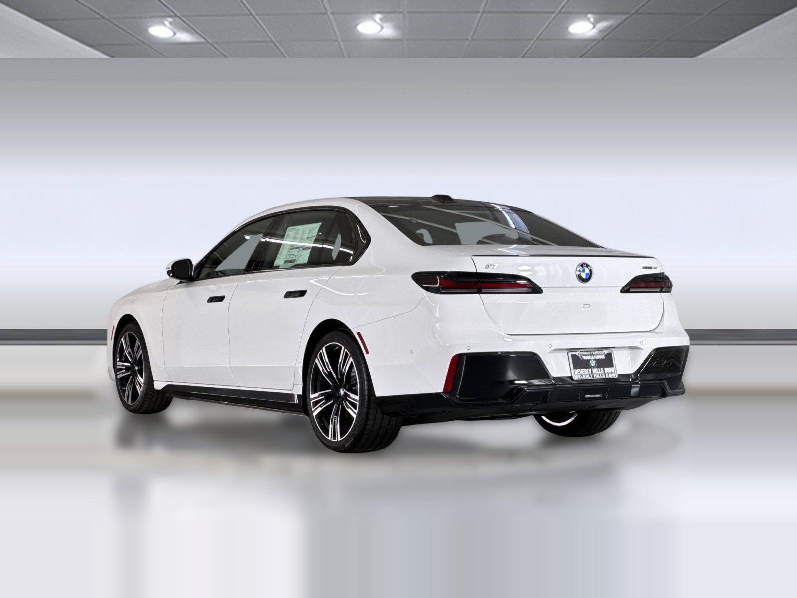 Used 2026 BMW i7 xDrive60 w/ M Sport Package RWD image 3
