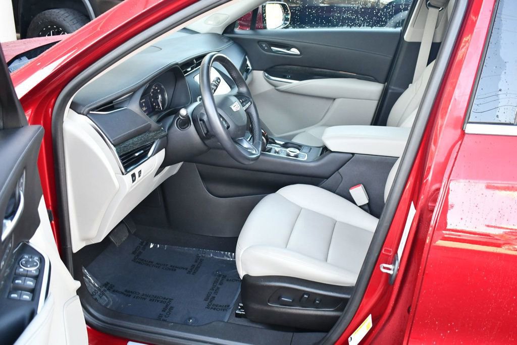 Used 2021 Cadillac XT4 Premium Luxury w/ Driver Awareness Package image 35