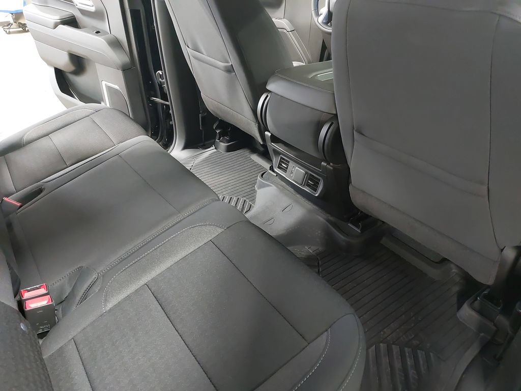 Used 2024 Chevrolet Silverado 1500 LT AWD/4WD image 11