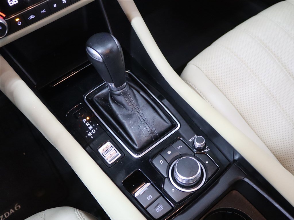 Used 2020 MAZDA MAZDA6 Touring image 24