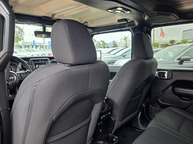 Used 2021 Jeep Gladiator Sport AWD/4WD image 16