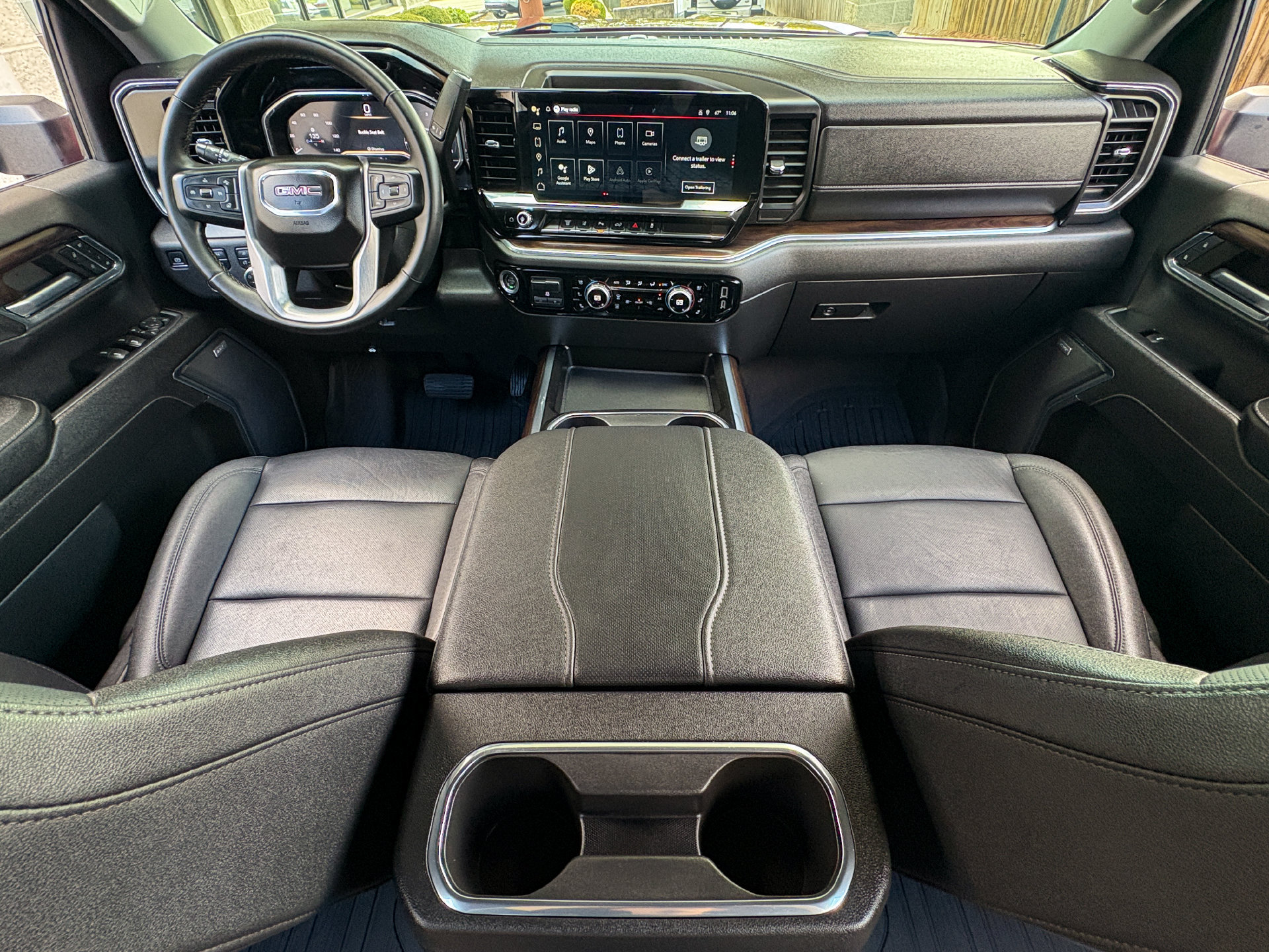 Used 2024 GMC Sierra 3500 SLT AWD/4WD image 2