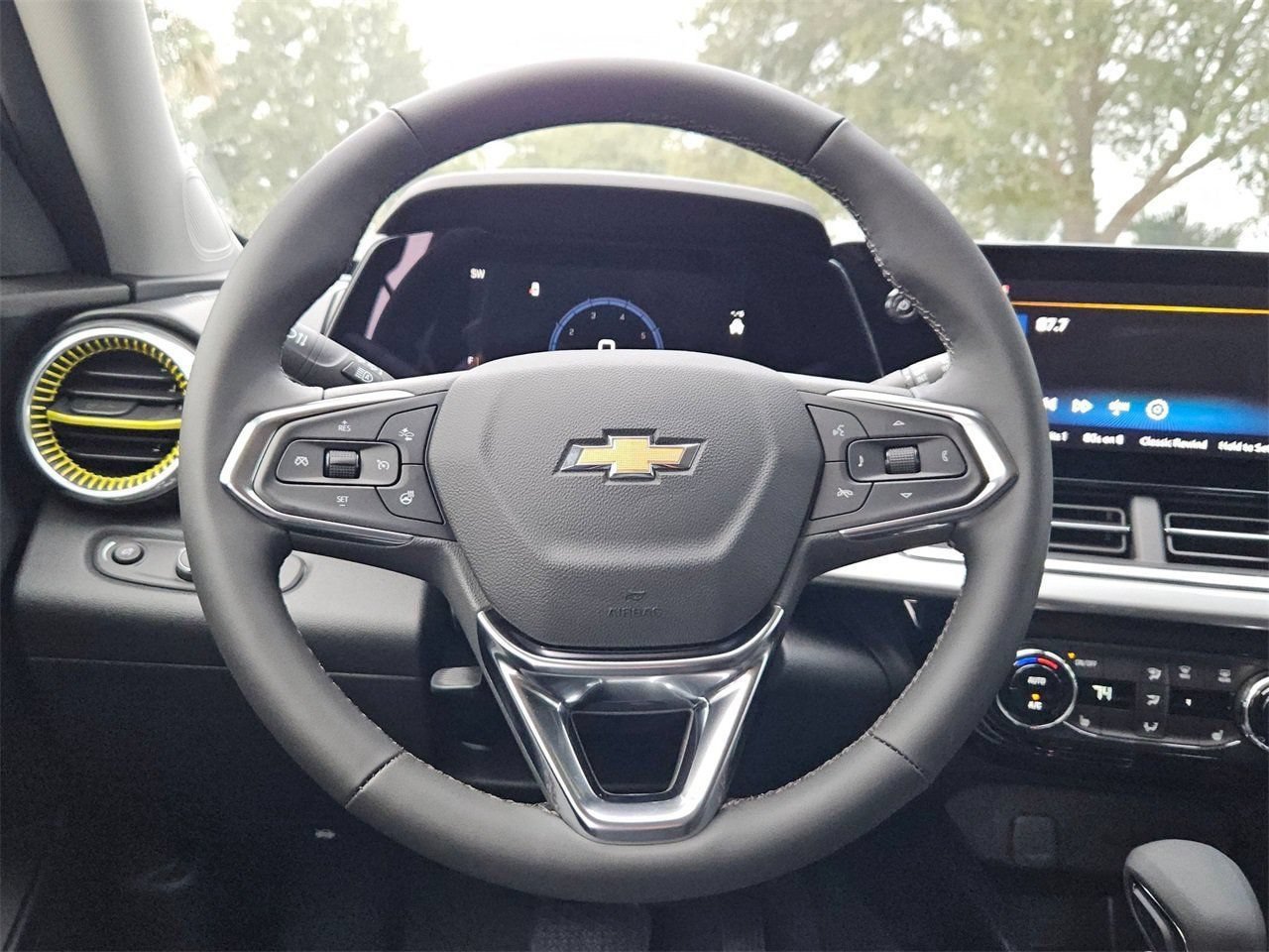 New 2026 Chevrolet Trax LT w/ Driver Confidence Package FWD image 9