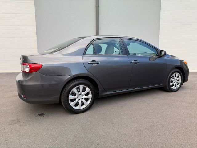 Used 2013 Toyota Corolla LE image 8