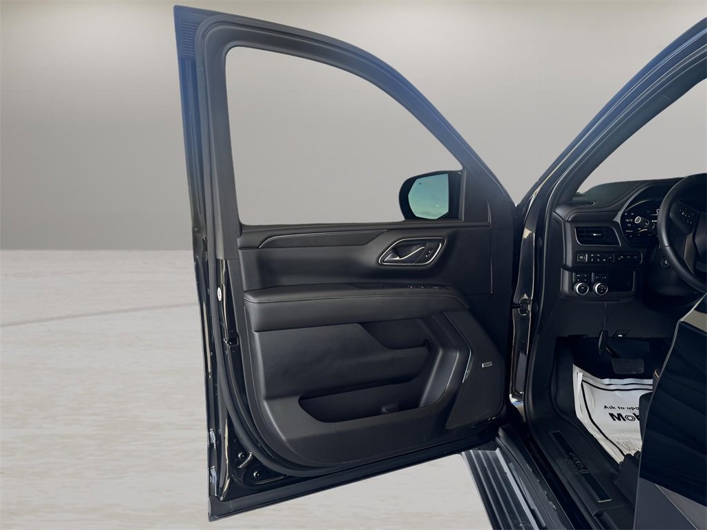 Used 2022 GMC Yukon AT4 w/ AT4 Premium Package image 11