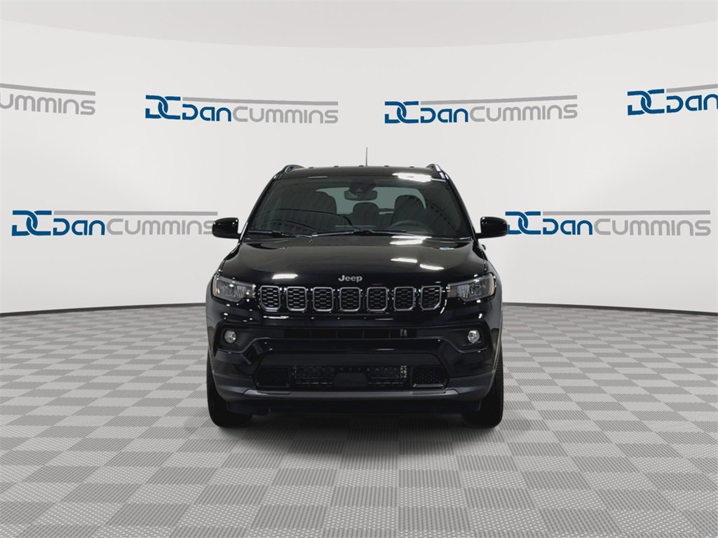 New 2026 Jeep Compass Latitude image 4