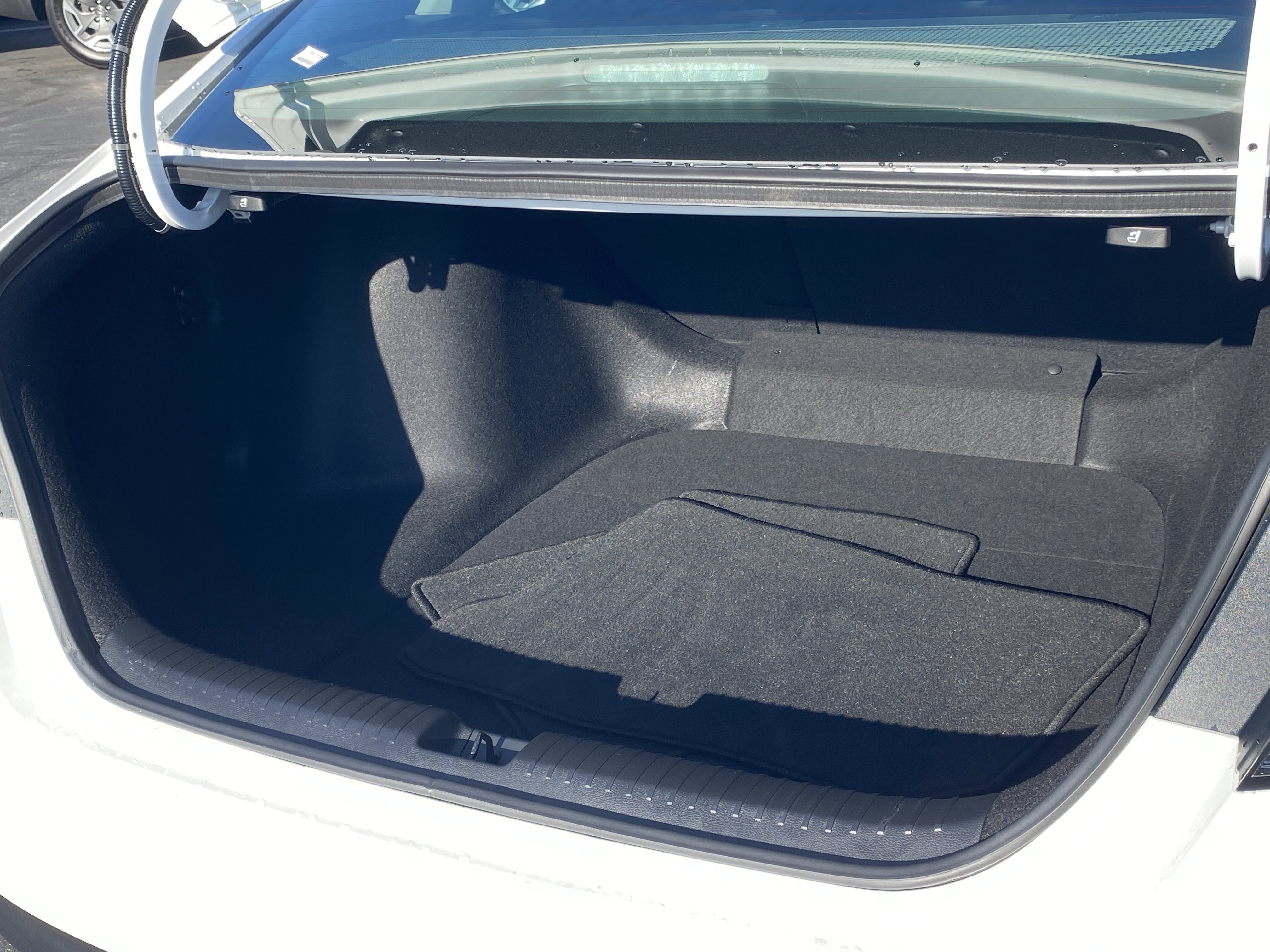 Used 2025 Honda Accord SE image 12