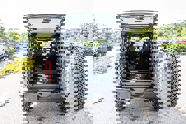 New 2025 Ford Bronco Badlands image 12