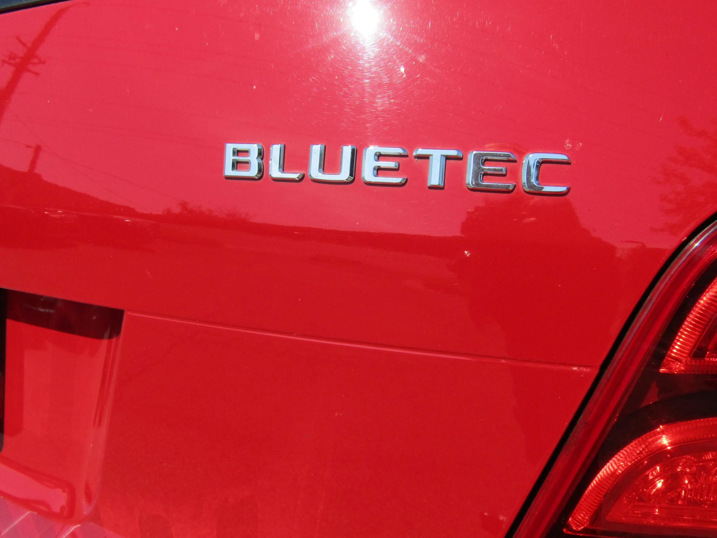 Used 2014 Mercedes-Benz GLK 250 BlueTEC 4MATIC image 9