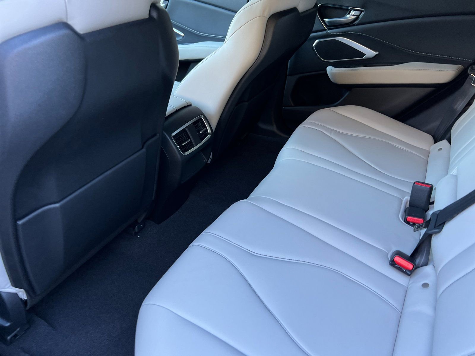 New 2026 Acura RDX SH-AWD image 11