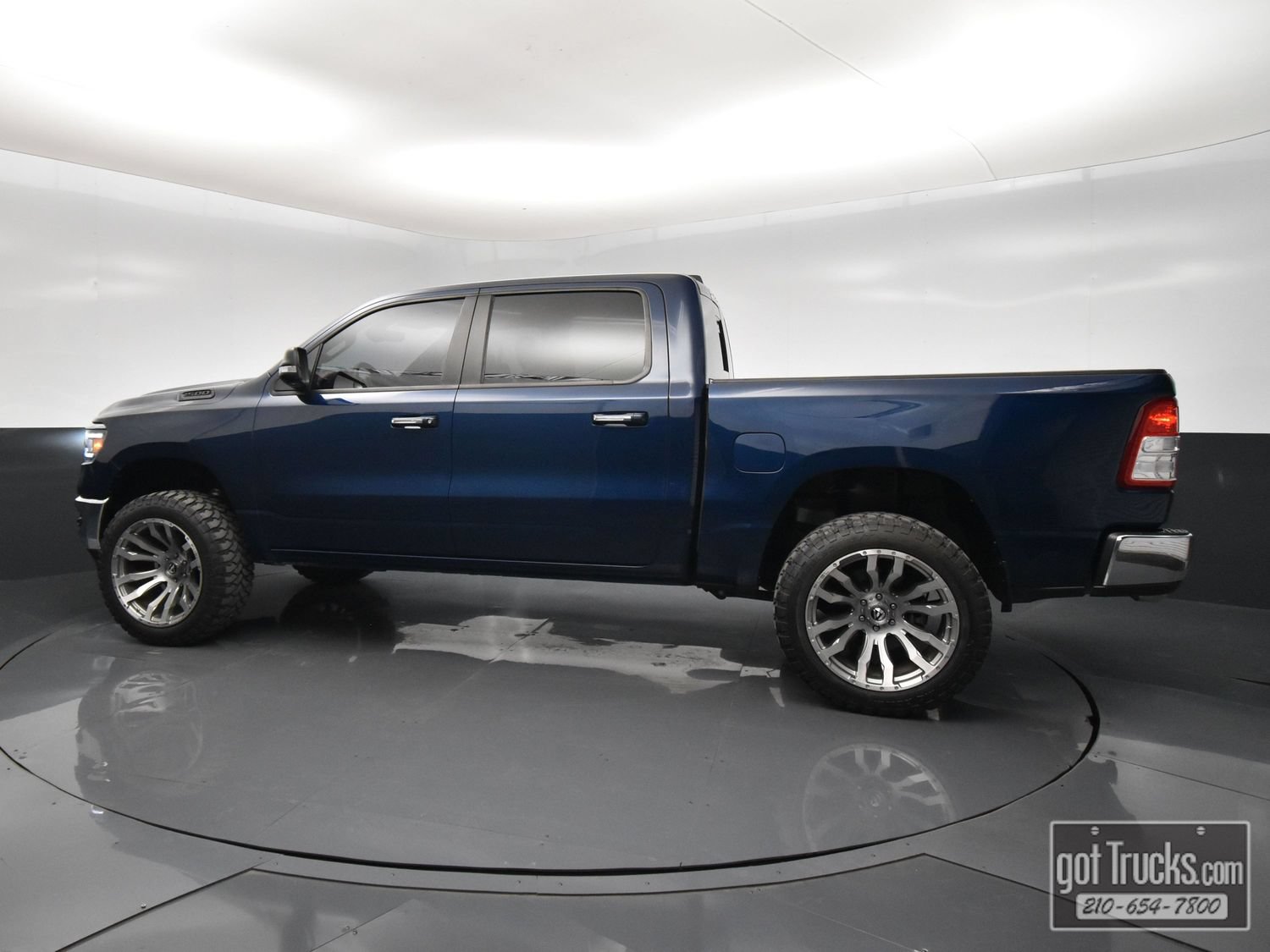 Used 2020 RAM 1500 Big Horn RWD image 3