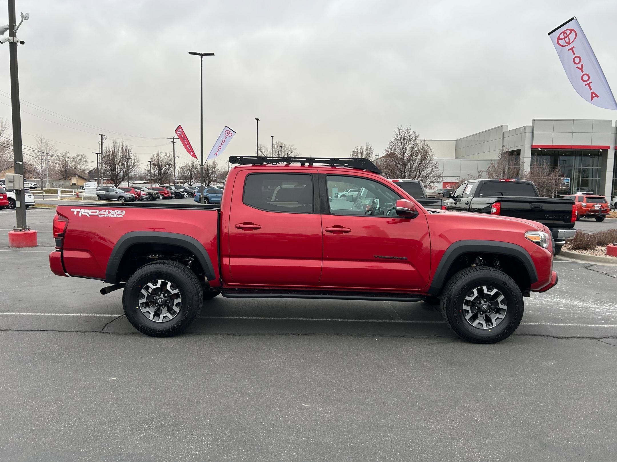 Certified 2019 Toyota Tacoma TRD Off-Road w/ Technology Package image 6