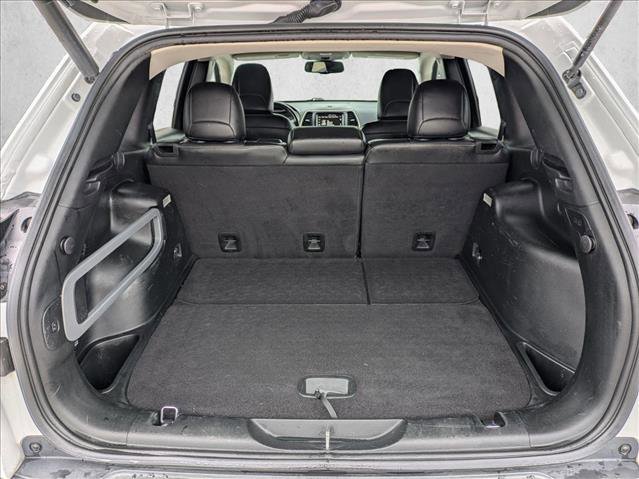 Used 2018 Jeep Cherokee Limited w/ Trailer Tow Group image 6