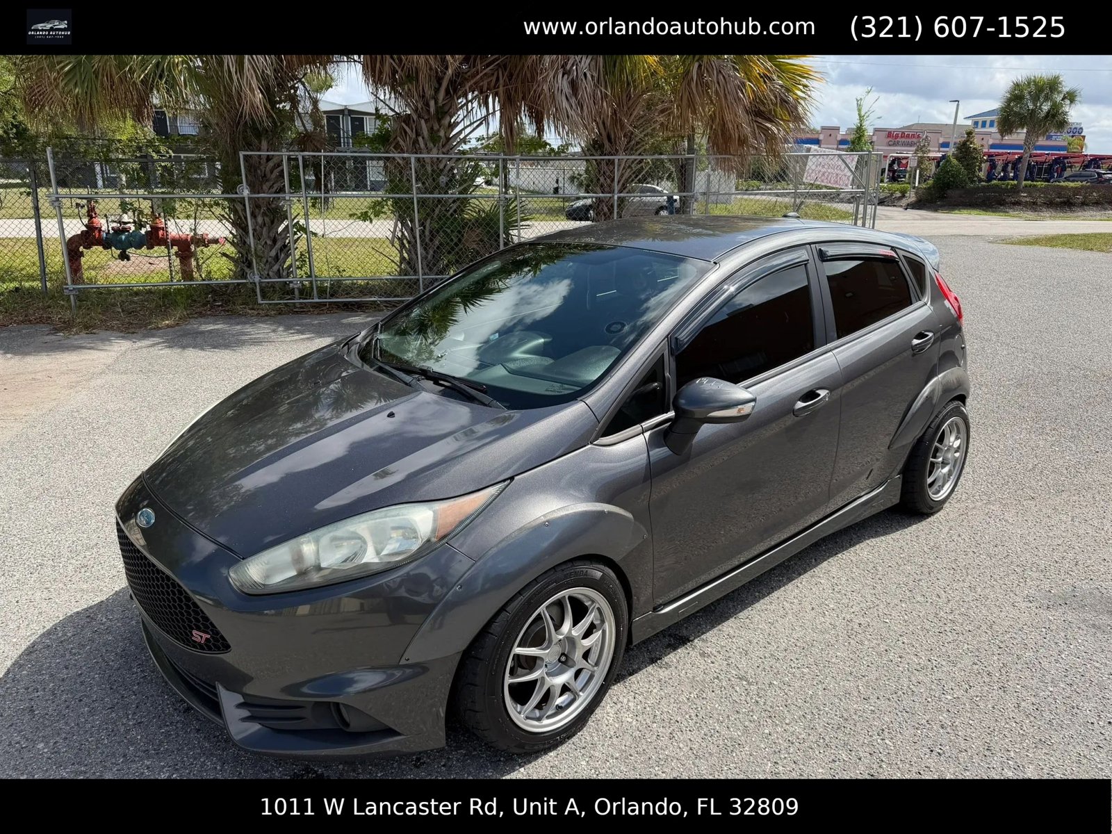 Used 2017 Ford Fiesta ST FWD image 1
