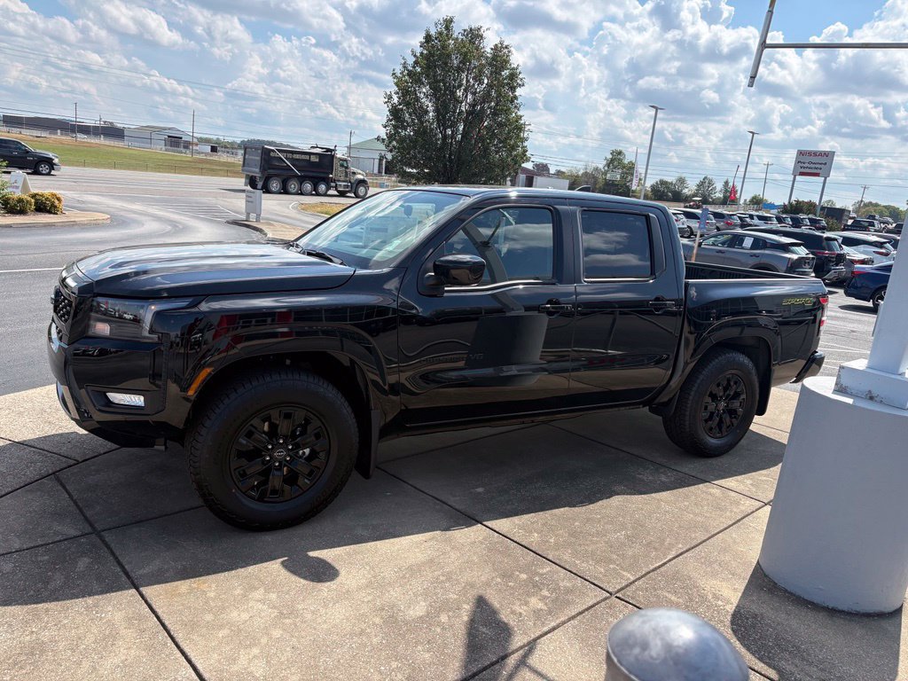 New 2027 Nissan Frontier SV w/ SV Convenience Package RWD image 9