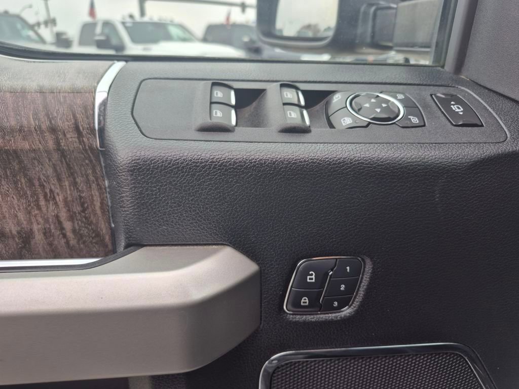 Used 2017 Ford F250 Lariat w/ Lariat Value Package image 20
