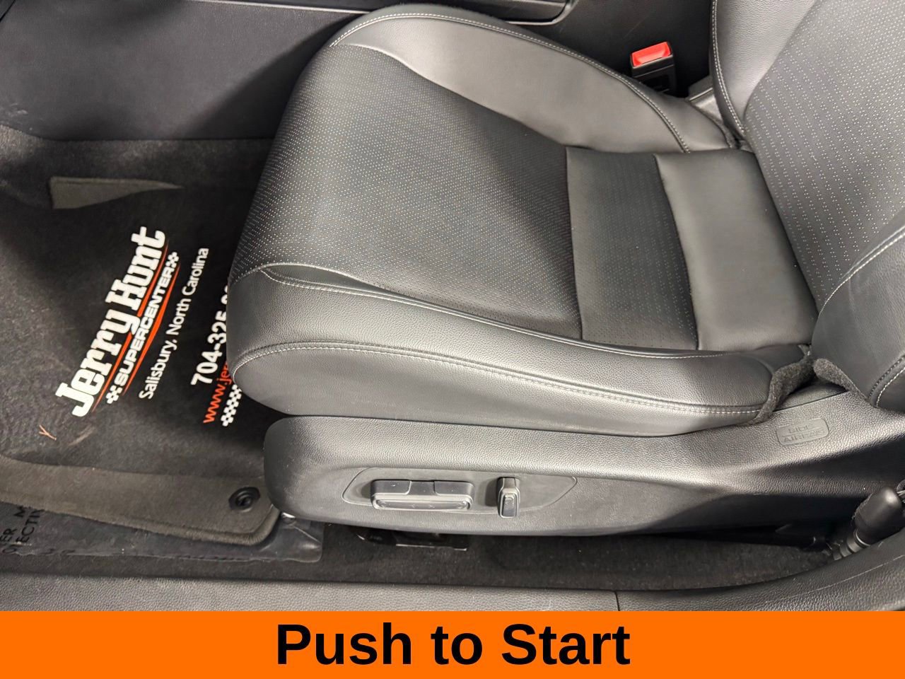 Used 2024 Honda Civic Touring image 12