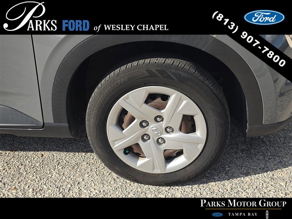 Used 2020 Hyundai Venue SE image 30