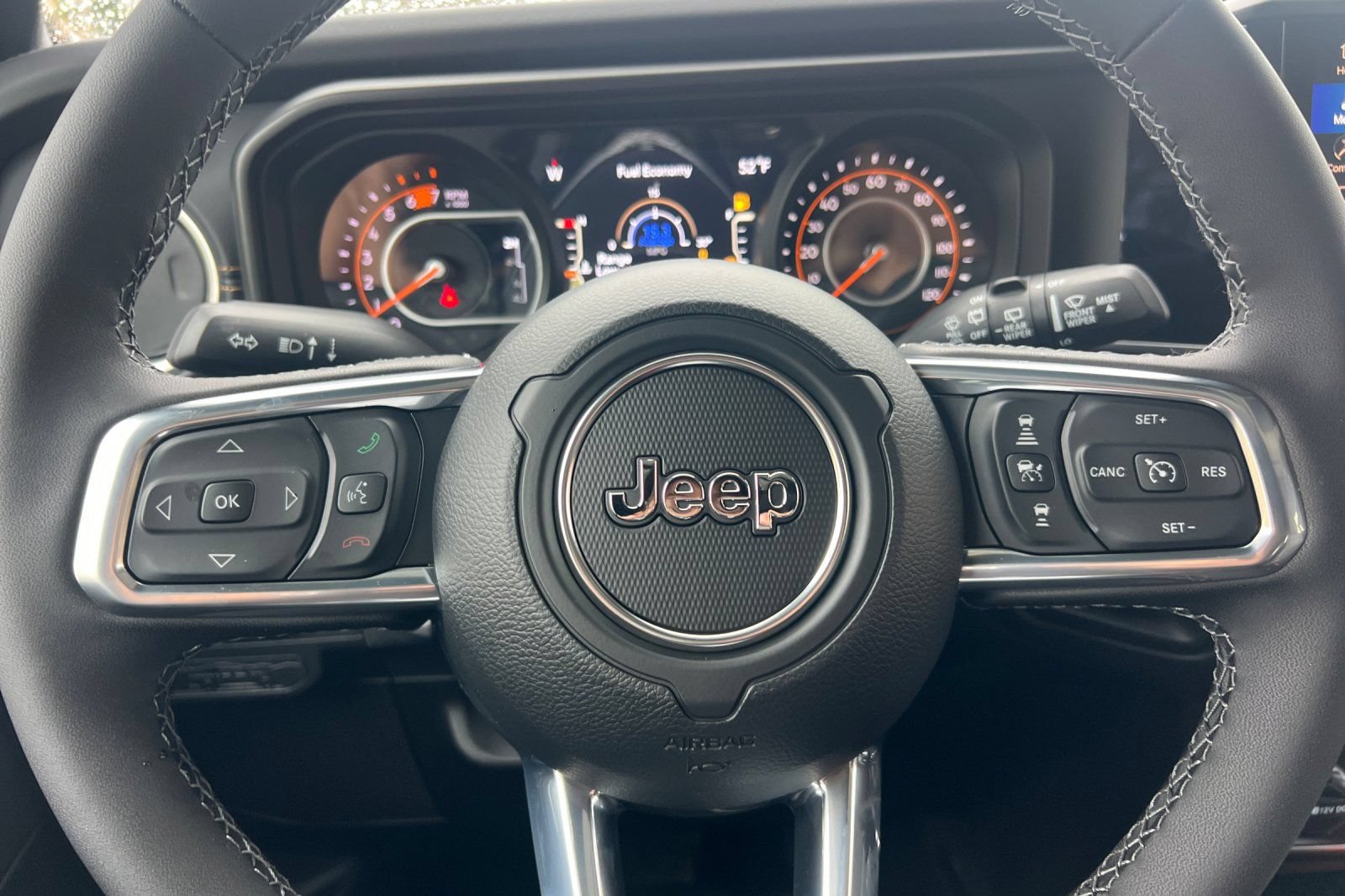 New 2026 Jeep Wrangler Unlimited Sahara w/ Safety Group AWD/4WD image 23