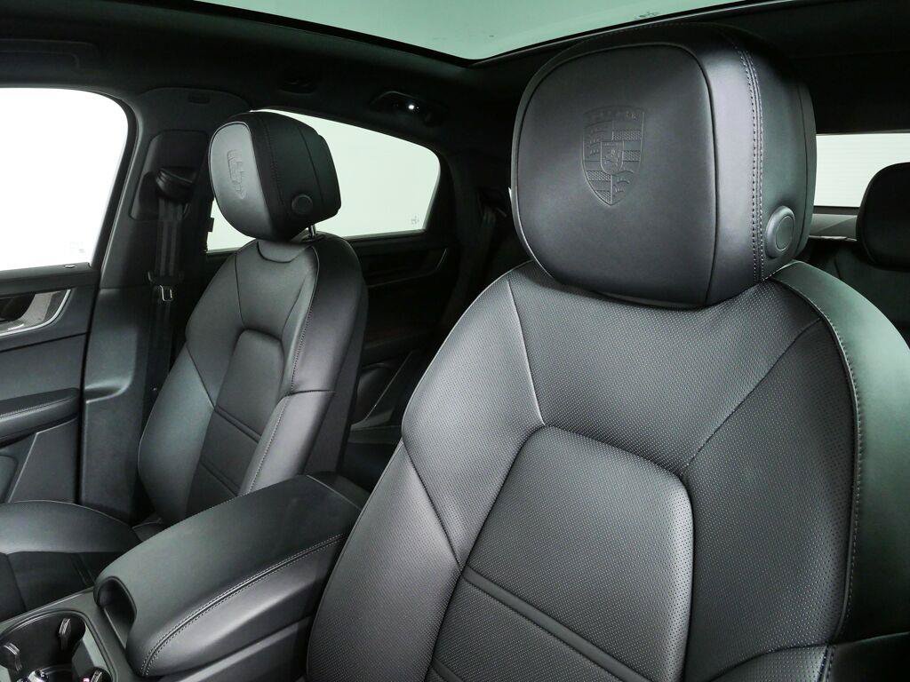 New 2026 Porsche Cayenne S AWD/4WD image 5