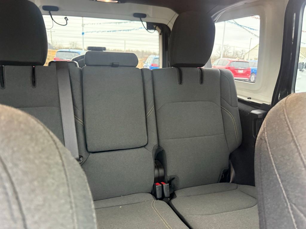 Used 2025 Jeep Wrangler Unlimited Sahara image 54