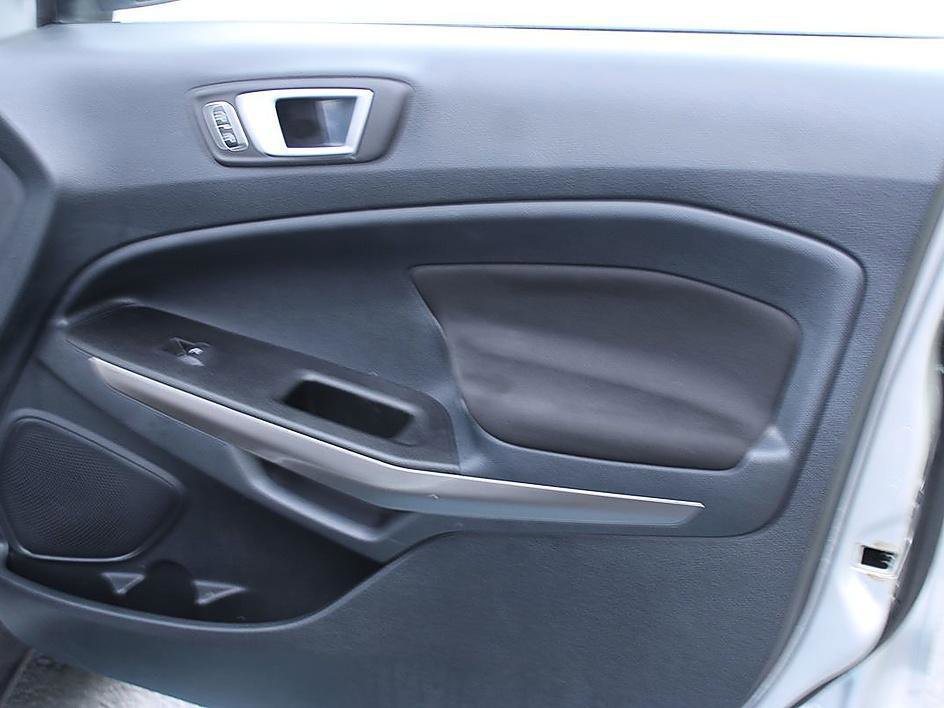 Used 2019 Ford EcoSport SE w/ SE Convenience Package image 28