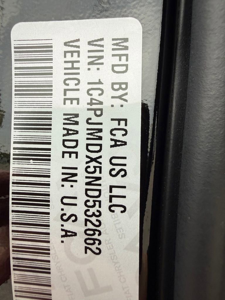 Used 2022 Jeep Cherokee Limited image 26