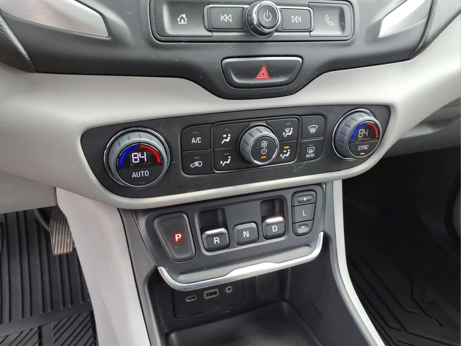 Used 2020 GMC Terrain SLE w/ Driver Convenience Package FWD image 21
