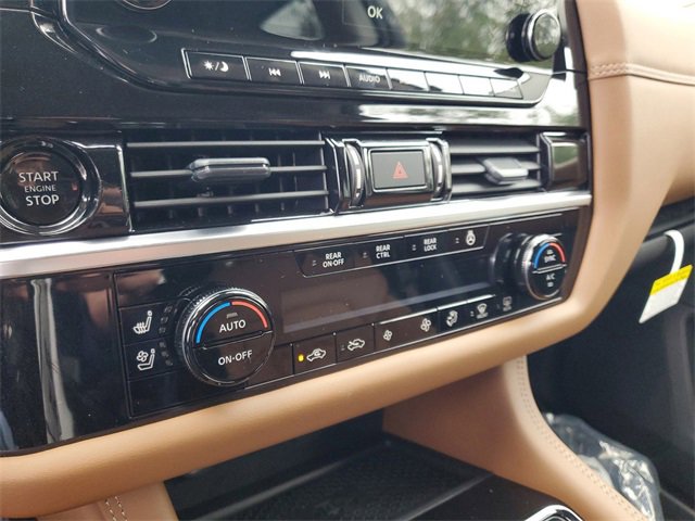 New 2025 Nissan Pathfinder Platinum image 17