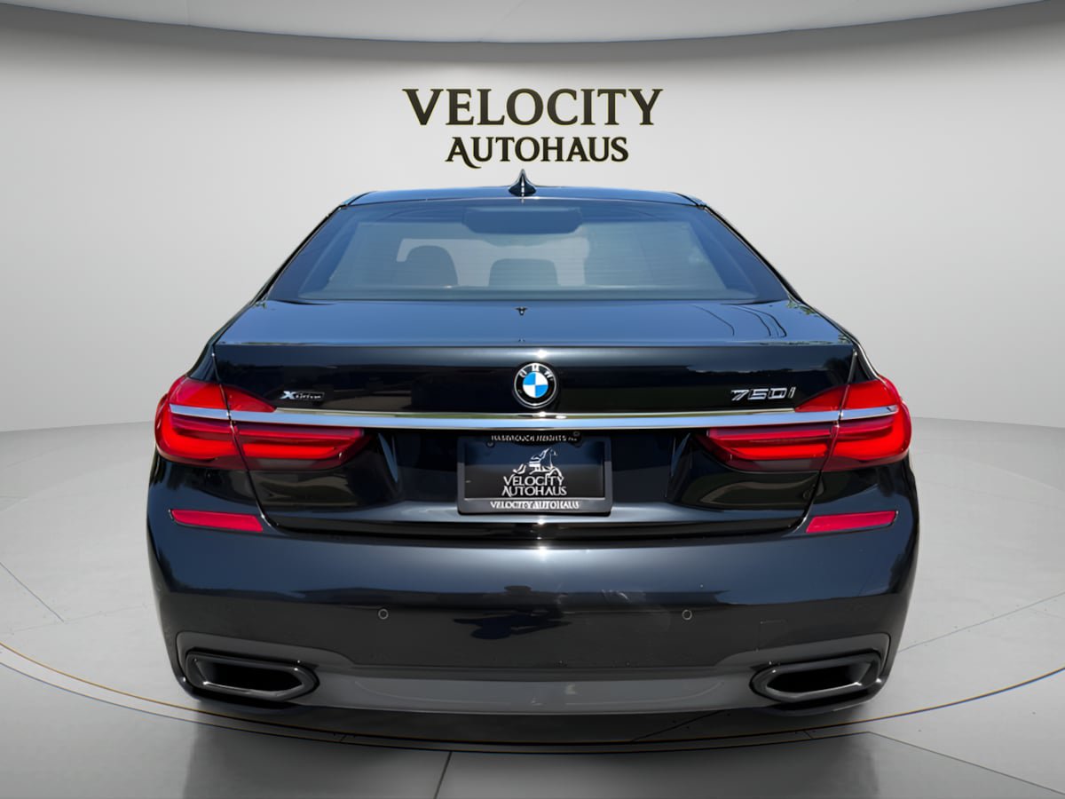 Used 2019 BMW 750i xDrive w/ Executive Package AWD/4WD image 6