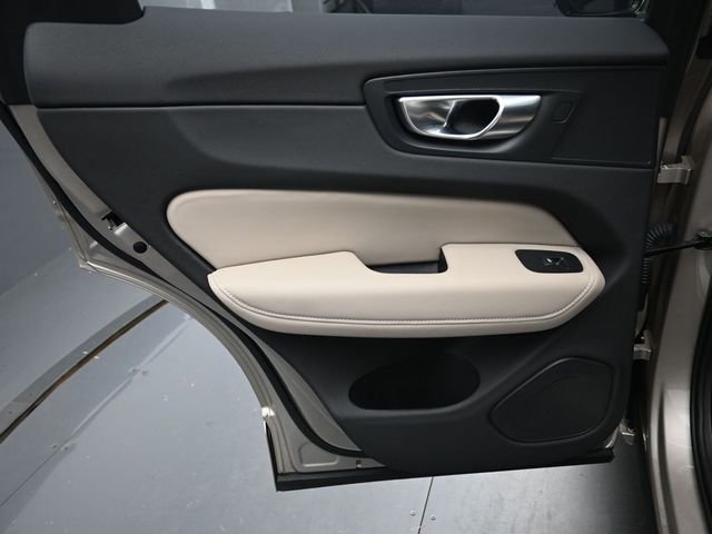 Used 2026 Volvo XC60 B5 Plus w/ Protection Package Premier image 23