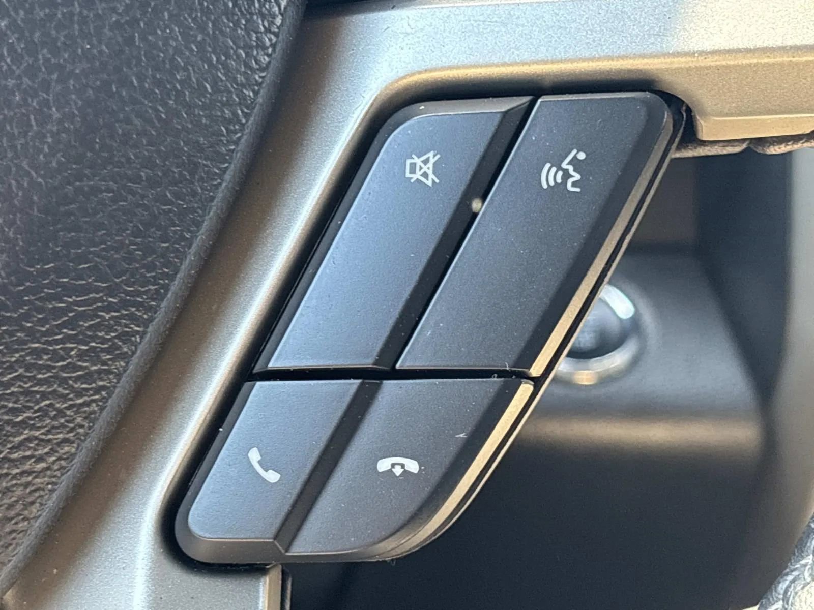 Used 2020 Ford F150 Lariat AWD/4WD image 24