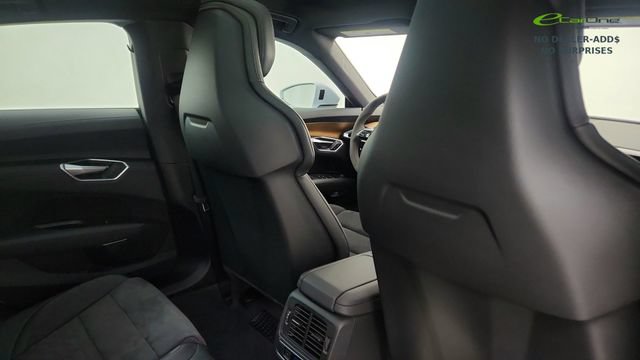 Used 2023 Audi e-tron GT Premium Plus AWD/4WD image 27
