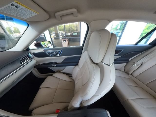 Used 2019 Lincoln Continental Select FWD image 32
