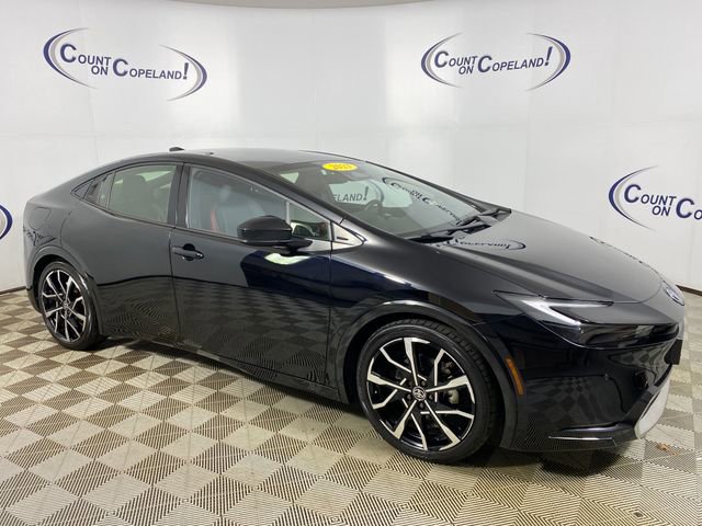 Used 2023 Toyota Prius Prime Premium FWD image 1