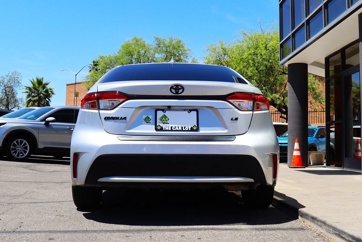 Used 2022 Toyota Corolla LE w/ Carpet Mat Package (TMS) FWD image 12